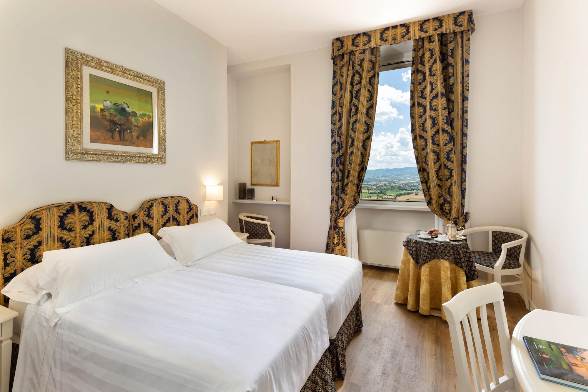 Hotel Fontebella Assisi Bagian luar foto