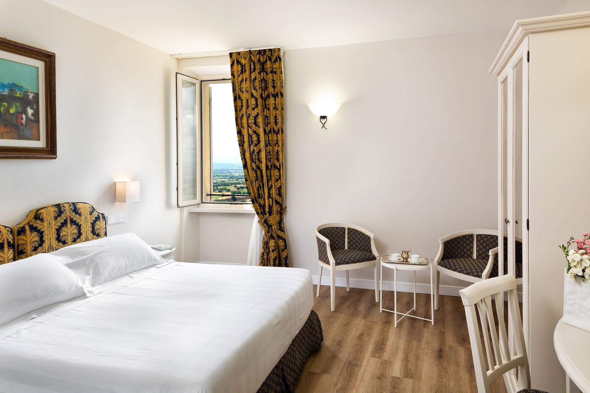 Hotel Fontebella Assisi Bagian luar foto